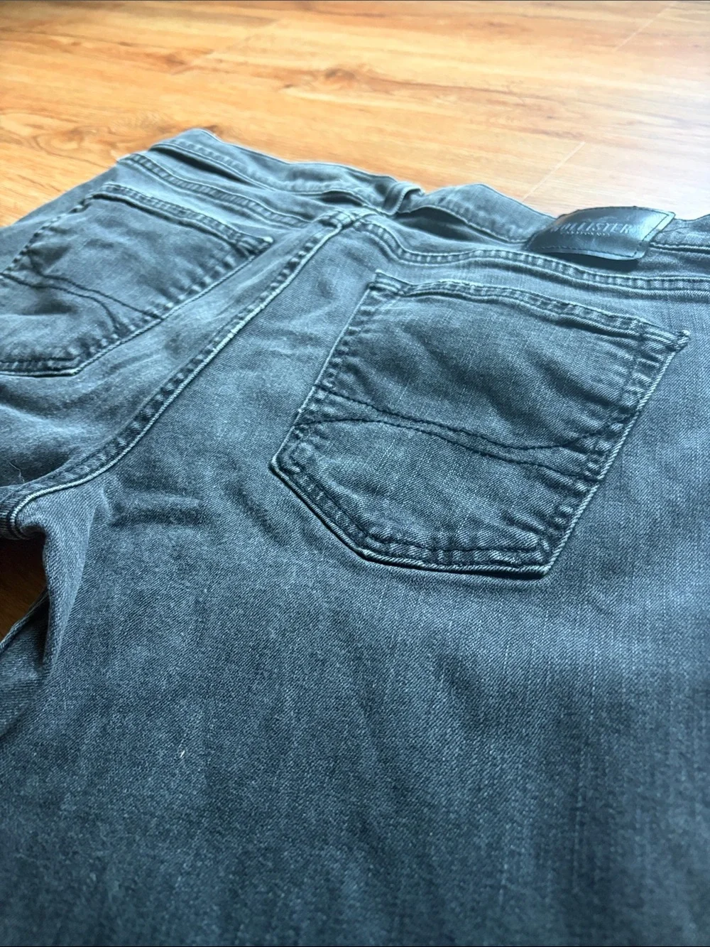 Hollister Men's Charcoal Slim Straight Jeans